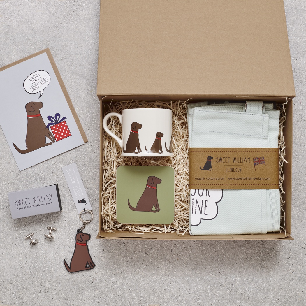 LUXURY PERSONALISED CHOCOLATE LABRADOR FATHER'S DAY HAMPER